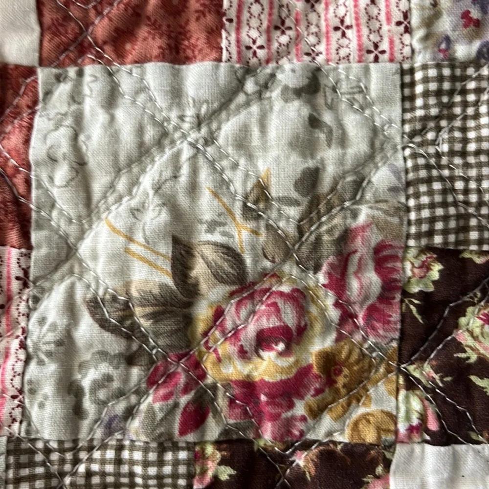 Vintage JCPenney Home Collection 102” x 73” Patch Cotton Quilt